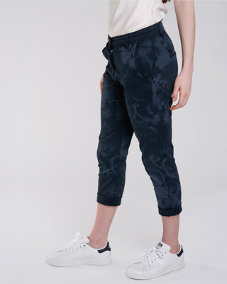 Scroll Print Ruffle Pocket Pant