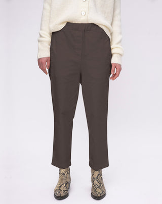 2 Pocket Elastic Waist Pant