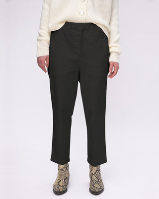2 Pocket Elastic Waist Pant