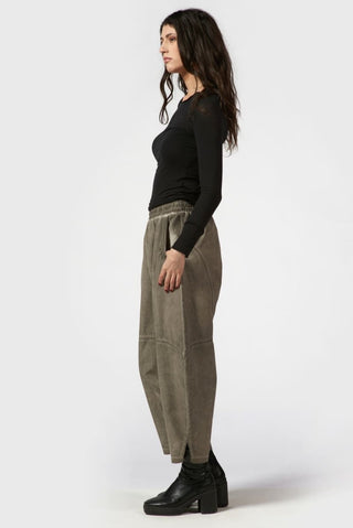 Barrel Pants with Decorative Stitching - Baci Fashion