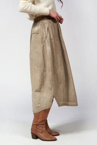 Egg - Shaped Skirt with Side Slits - Baci Fashion