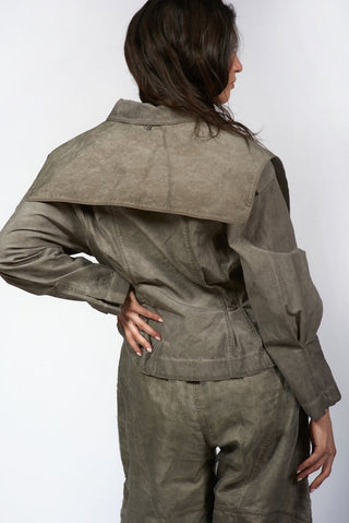 Fitted Jacket with Pleats and Front Zip - Baci Fashion