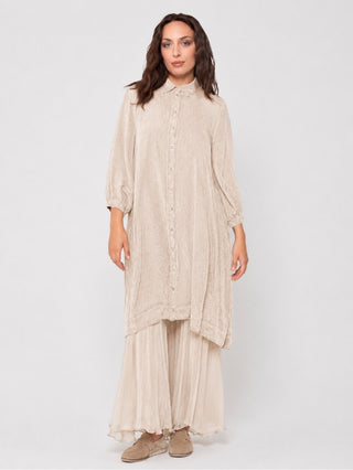 long-pleated-back-shirt-beige by baci