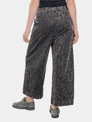 Pleated Tapered Floral Trousers - Baci Fashion