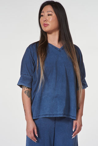 Stonewashed Cotton V - Neck T-Shirt with 3/4 Sleeves - Baci Fashion