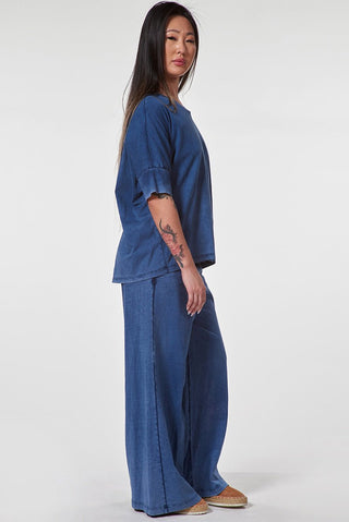 Stonewashed Cotton V - Neck T-Shirt with 3/4 Sleeves - Baci Fashion